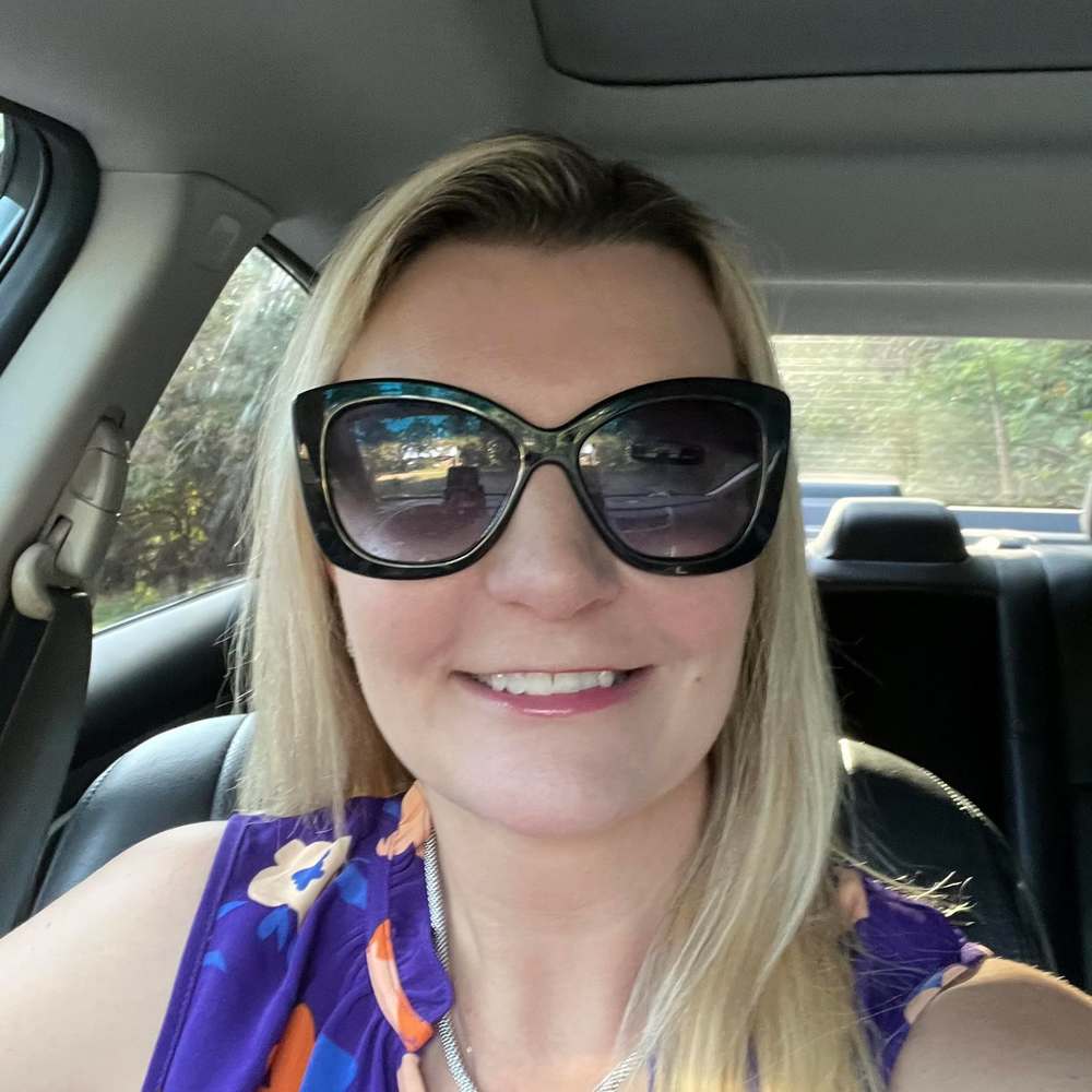 Meet your Posher, Rebecca
